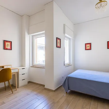 Beverello * Nápoly